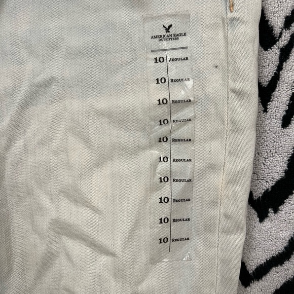 Jeans - Picture 2 of 3